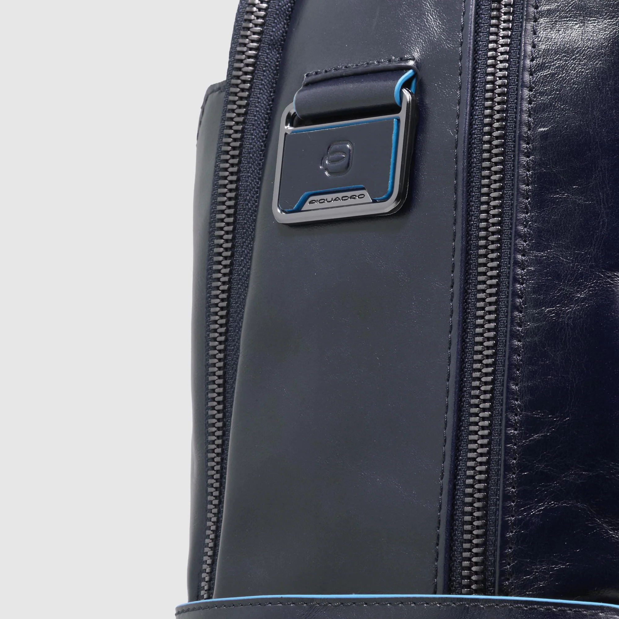 CA4762B2-BLU2_DETT6_3396f0ca-ae4a-4d67-90a2-0f672f1040ae